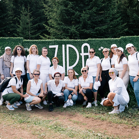 1784188143-zira-group-dsc-9645-5-pages.jpg
